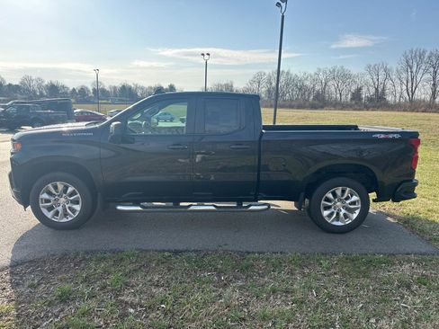 Used 2022 Chevrolet Silverado 1500 Custom AWD/4WD image 13