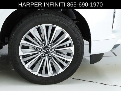 Used 2025 INFINITI QX80 Sensory AWD/4WD image 15