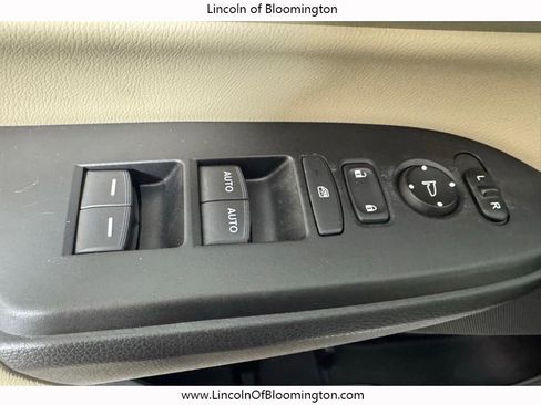 Used 2019 Honda CR-V Touring image 34