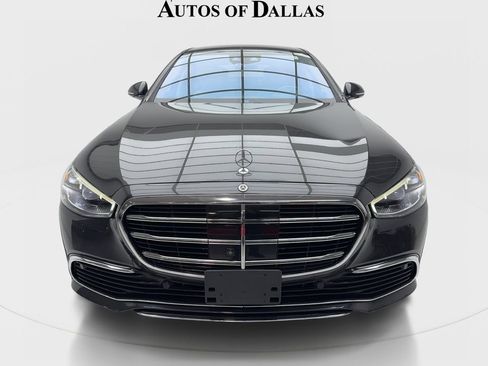 Used 2022 Mercedes-Benz S 500 4MATIC w/ Warmth & Comfort Package image 4