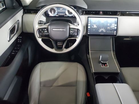Used 2025 Land Rover Range Rover Velar Dynamic SE AWD/4WD image 12