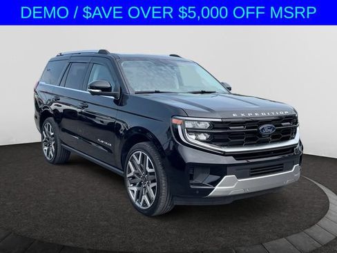 New 2026 Ford Expedition Platinum w/ Platinum Ultimate Package AWD/4WD image 7