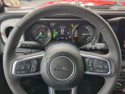 Used 2025 Jeep Wrangler Unlimited Sahara w/ Safety Group image 26