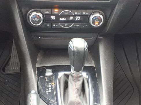Used 2016 MAZDA MAZDA3 s Grand Touring w/ Technology Package image 7