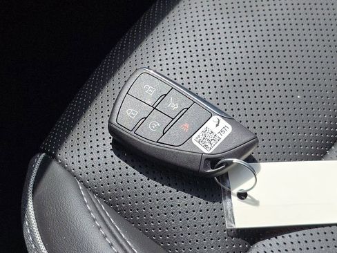 Used 2023 Buick Envision Essence AWD/4WD image 36