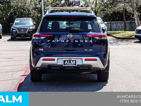 Used 2023 Nissan Pathfinder SL AWD/4WD image 13