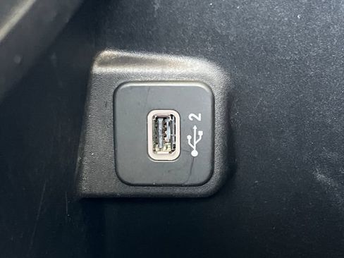 Used 2024 Jeep Wrangler Unlimited Rubicon AWD/4WD image 34