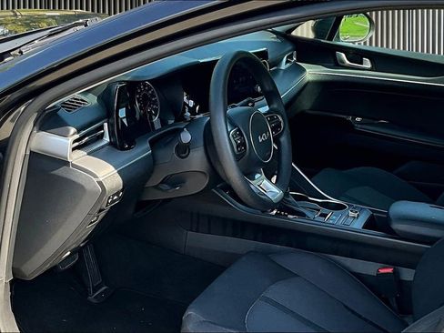 Used 2023 Kia K5 LXS image 13