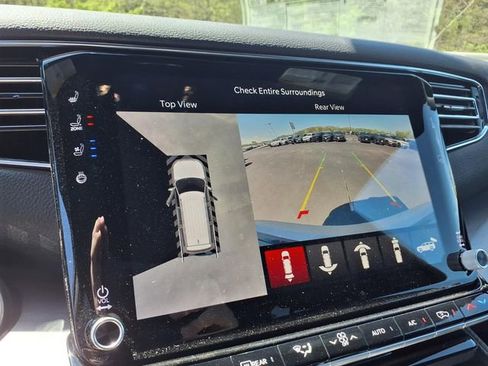 New 2026 Jeep Grand Wagoneer 4WD image 18