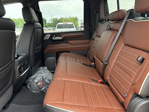 New 2026 GMC Sierra 2500 Denali Ultimate AWD/4WD image 6