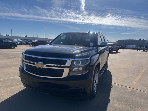 Used 2018 Chevrolet Tahoe LT image 4