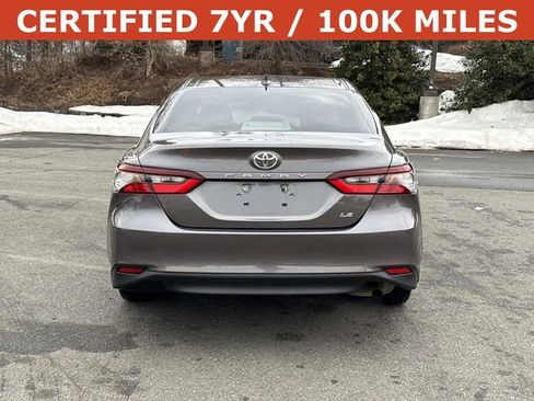Used 2023 Toyota Camry LE image 3