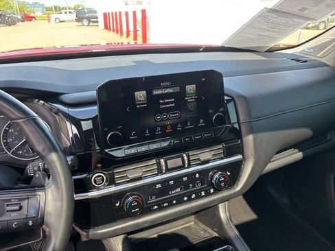 Used 2022 Nissan Pathfinder SL w/ SL Premium Package FWD image 19