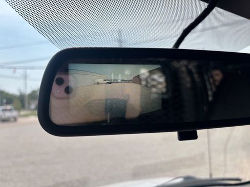 Used 2019 Chevrolet Express 3500 w/ Driver Convenience Package image 31