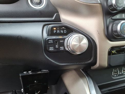 Used 2020 RAM 1500 Laramie AWD/4WD image 11