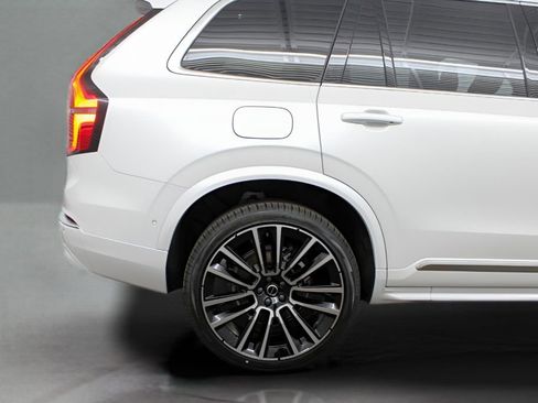 New 2026 Volvo XC90 B6 Plus image 34