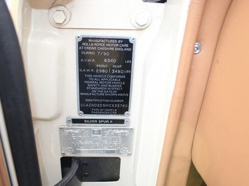 Used 1991 Rolls-Royce Silver Spur II image 46