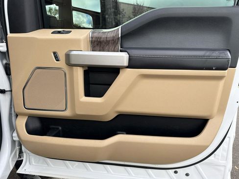 Used 2017 Ford F350 Lariat w/ Snow Plow Prep Package AWD/4WD image 25