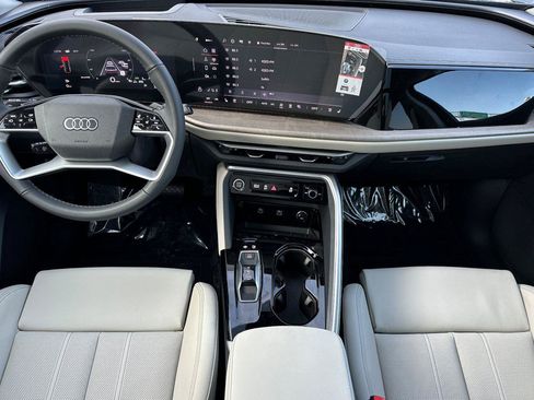 New 2025 Audi Q5 Premium Plus image 12