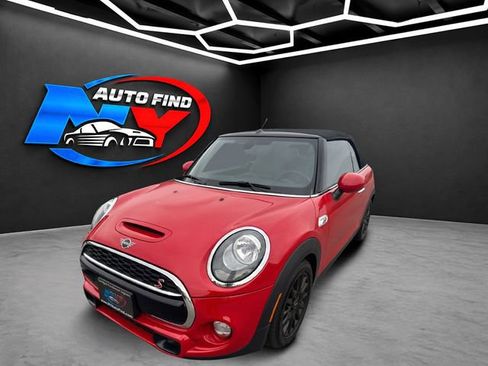 Used 2019 MINI Cooper S FWD image 1