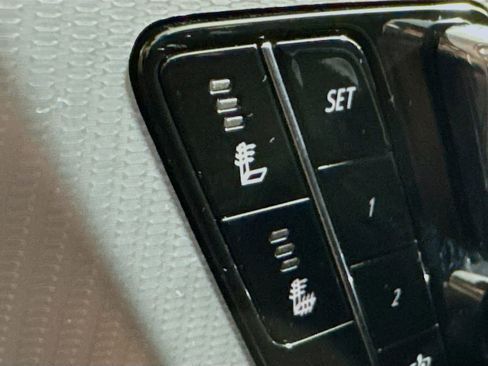 Used 2024 Cadillac Lyriq Tech w/ Driver Assist Package AWD/4WD image 3