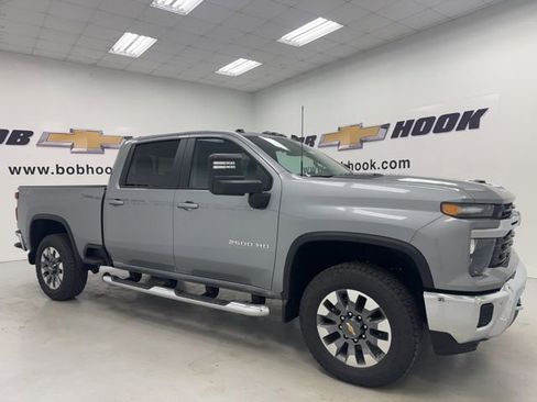 New 2026 Chevrolet Silverado 2500 LT AWD/4WD image 3