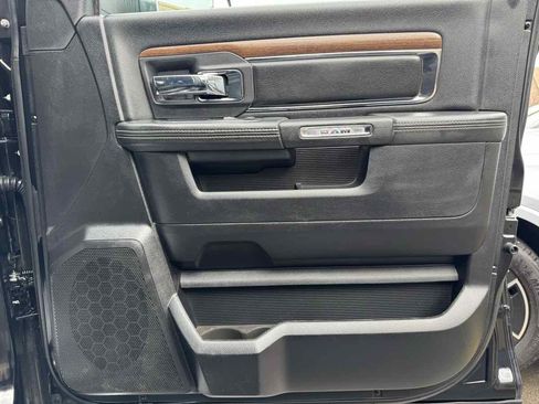 Used 2015 RAM 1500 Laramie AWD/4WD image 30
