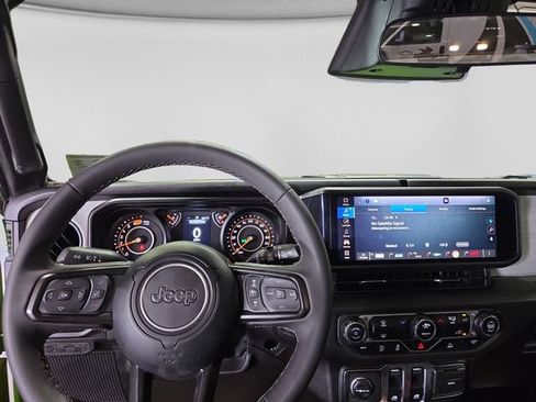 Used 2025 Jeep Wrangler Sport AWD/4WD image 10