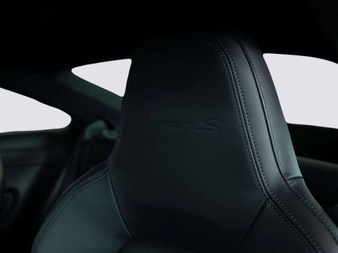 Used 2021 Porsche 911 Turbo S image 15