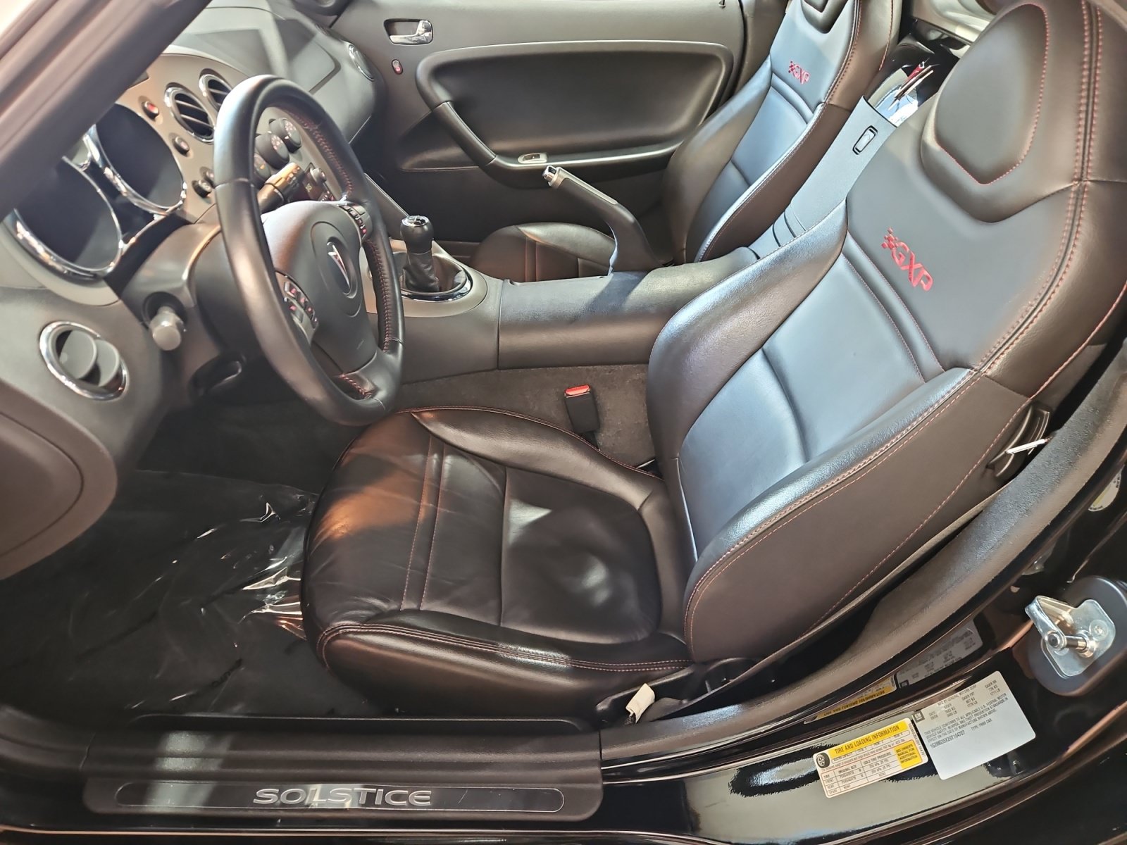 Used 2009 Pontiac Solstice GXP w/ Club Sport Package RWD image 9