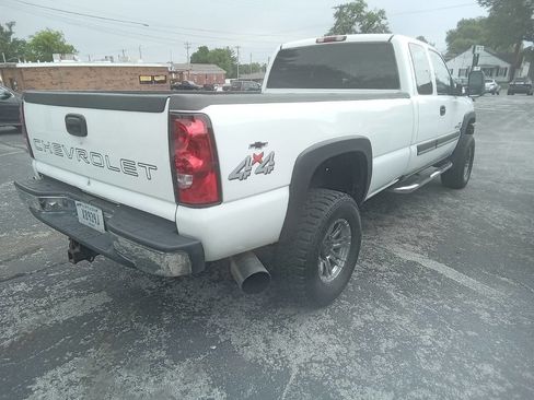 Used 2004 Chevrolet Silverado 2500 4x4 Extended Cab image 7