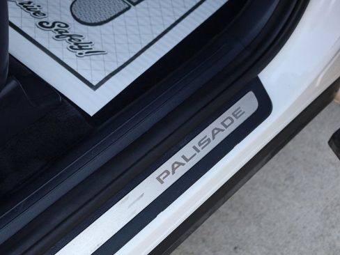 Used 2021 Hyundai Palisade Limited image 32