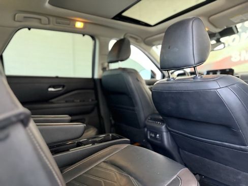 Used 2022 Nissan Pathfinder Platinum w/ Cargo Package image 56