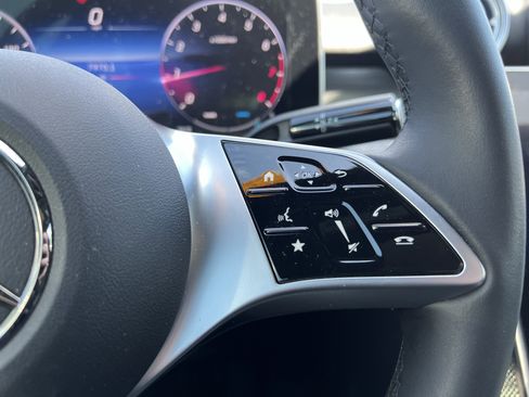 Used 2023 Mercedes-Benz C 300 4MATIC Sedan image 20