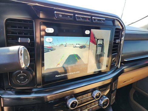 Used 2023 Ford F450 Lariat w/ Lariat Ultimate Package image 15