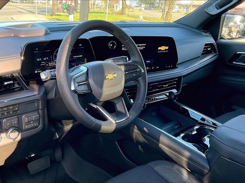 New 2026 Chevrolet Suburban LS w/ LPO, Dark Essentials Package image 6