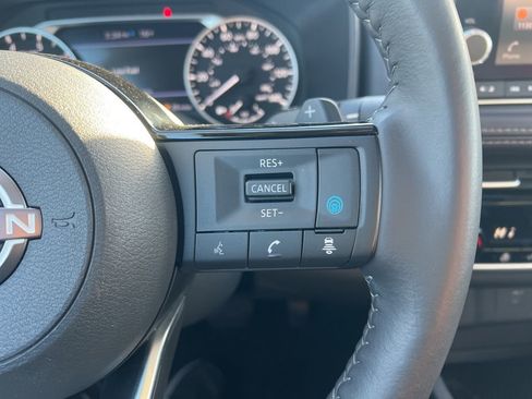 Certified 2023 Nissan Rogue SV w/ SV Premium Package image 61