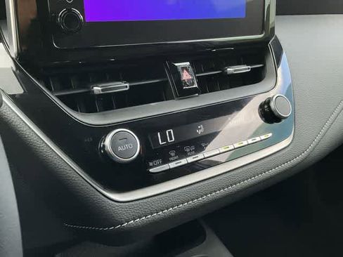 Used 2025 Toyota Corolla SE FWD image 24