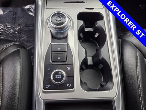 Used 2020 Ford Explorer ST w/ ST Street Pack image 34