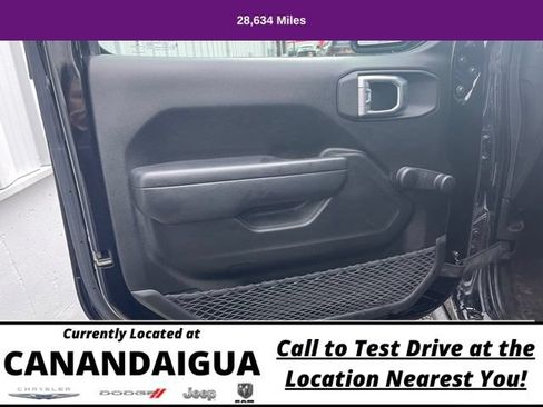 Used 2022 Jeep Wrangler Unlimited Sport AWD/4WD image 9
