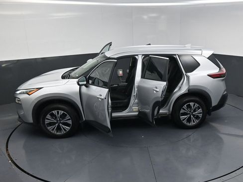 Used 2023 Nissan Rogue SV image 22