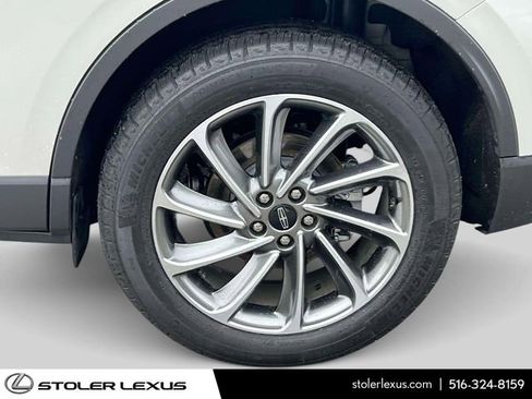 Used 2024 Lincoln Corsair AWD w/ Equipment Group 101A image 8