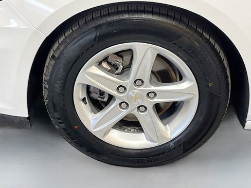 Used 2024 Chevrolet Malibu LT FWD image 30