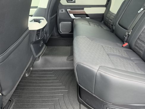 Used 2022 Toyota Tundra Capstone AWD/4WD image 10