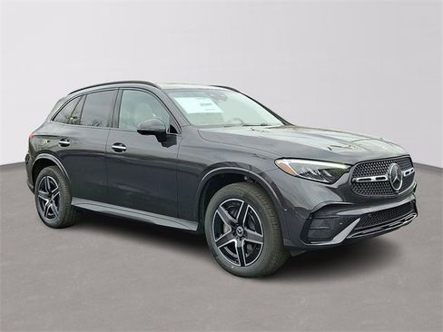 New 2026 Mercedes-Benz GLC 300 4MATIC image 3