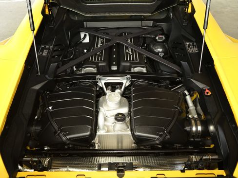 Used 2023 Lamborghini Huracan Tecnica RWD image 34