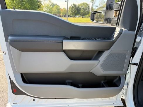 New 2026 Ford F250 XLT image 10