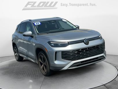 Used 2025 Volkswagen Tiguan SE