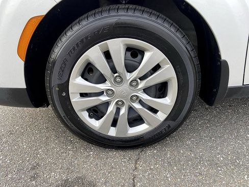 Used 2021 Kia Soul LX image 5