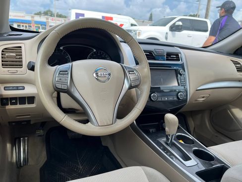 Used 2013 Nissan Altima 2.5 SV w/ 2.5SV Convenience Pkg FWD image 14